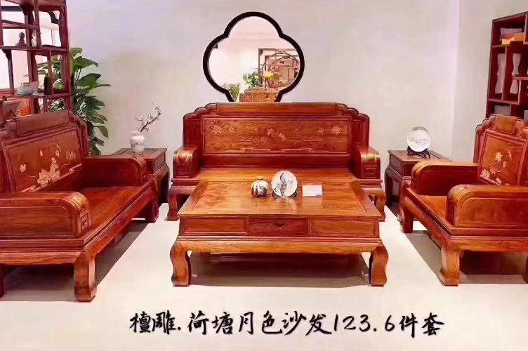 杭州红木家具茶几装修好吗(红木家具茶几放什么东西垫好看)