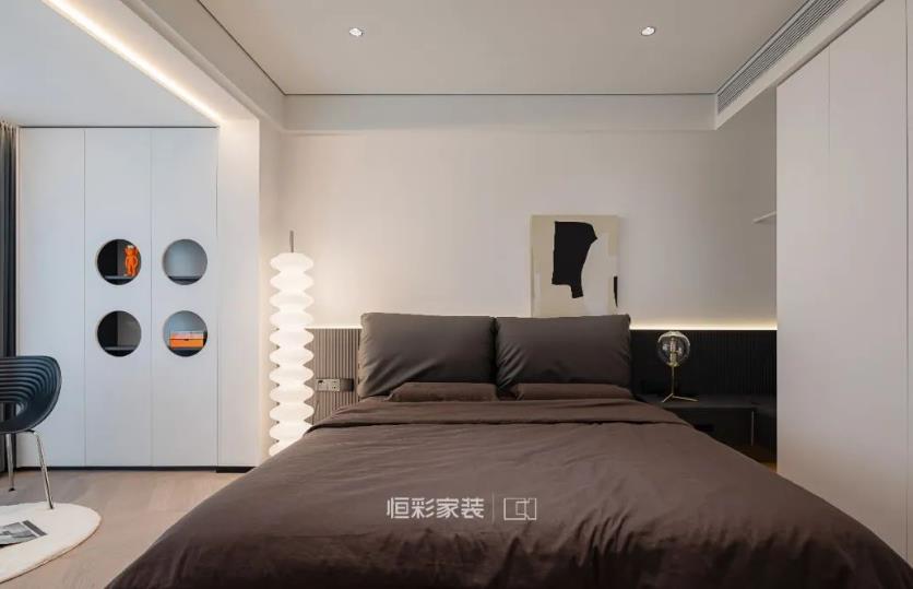 1681201395131593.jpg 杭州排屋装修二楼卧室设计.jpg